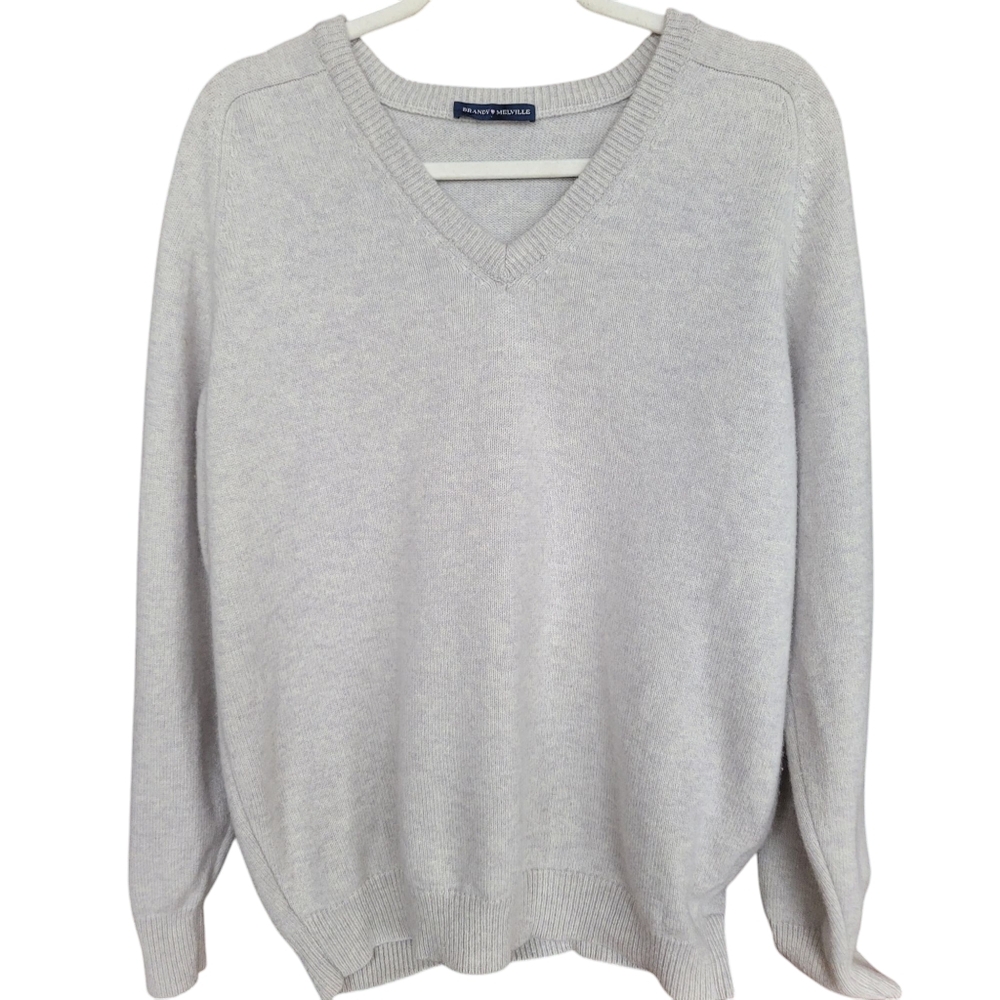 Brandy Melville V-Neck Sweater 100% Wool Italy Light Gray